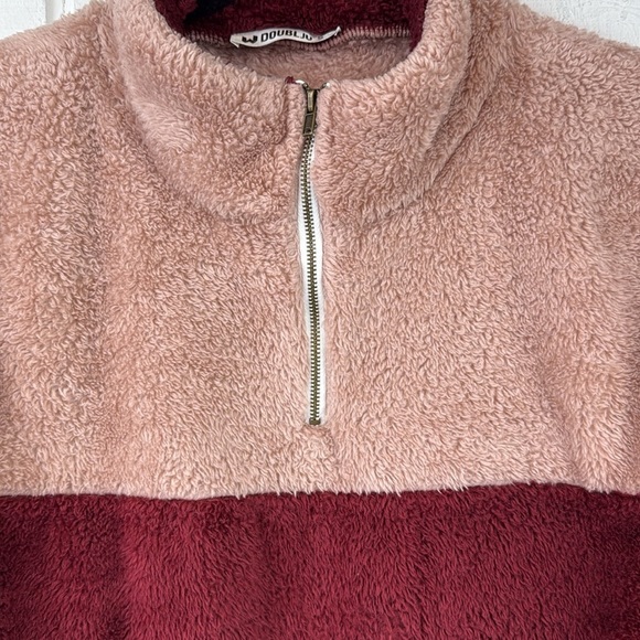 Doublju Women's Two-Tone Women's XS Pink and Maroon Half Zip Sherpa Pullover - Picture 3 of 10